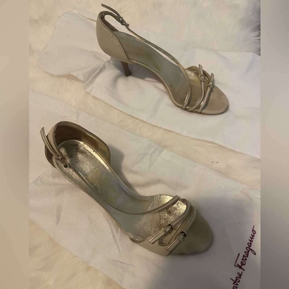 Vintage and Retro Ferragamo Slip on Sandals